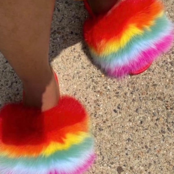 RedRainbow Real Fur Slides sizes 5,5.5,10,10.5,11 - Picture 4 of 5